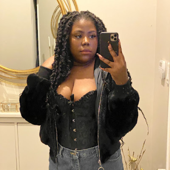 Meet your Posher, Grace - Picture 1 of 1